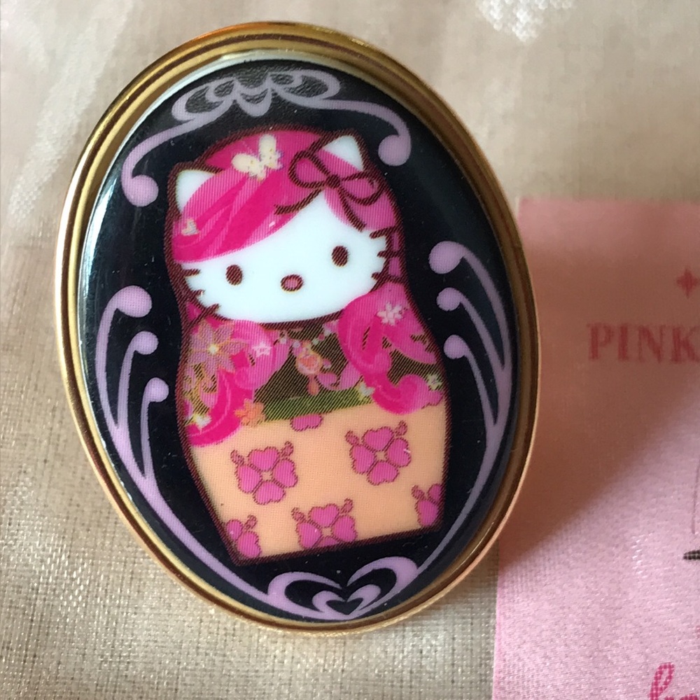 NWT NEW Tarina Tarantino Pink Head Ring